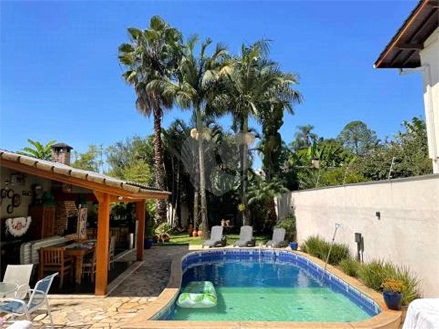 Casa à venda com 4 suítes em Jardim Floresta, São Paulo, SP