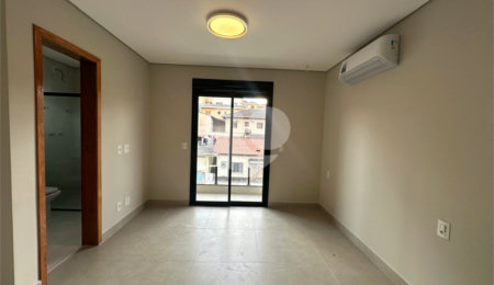 Sobrado à venda com 3 quartos, sendo 1 suíte,  em Parque São Domingos, São Paulo, SP