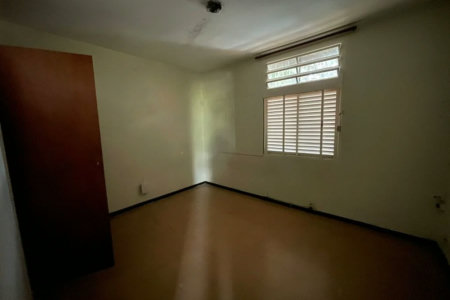 Sobrado à venda com 4 quartos, sendo 1 suíte, em Vila Inah, São Paulo, SP