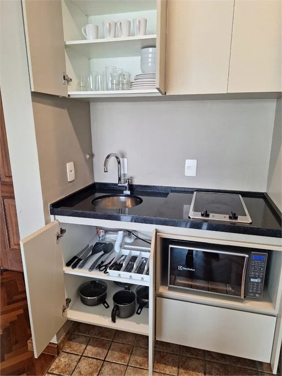 Apartamento à venda com 1 quarto em Pinheiros, São Paulo, SP