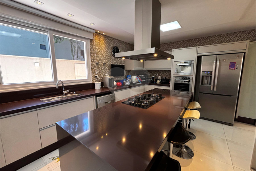 Casa à venda com 4 quartos, sendo 3 suítes, no condomínio Reserva Nova Cantareira, São Paulo - SP