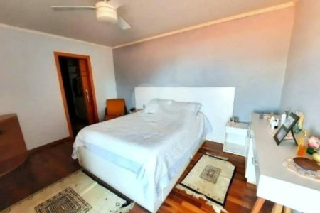 Casa à venda com 5 quartos, sendo 3 suítes, em Jardim Ester, São Paulo, SP