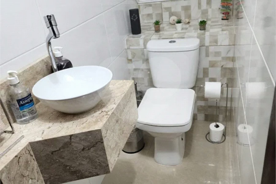 Sobrado à venda com 3 quartos, sendo 1 suíte,  em Tremembé, São Paulo, SP
