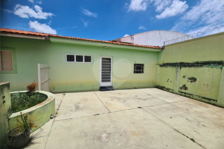 Sala à venda com 2 quartos, sendo 1 suíte,  no Centro, Itapetininga, SP