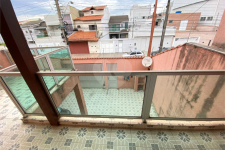 Sobrado à venda com 3 quartos, sendo 1 suíte, em Jardim dos Ipês, Suzano, SP