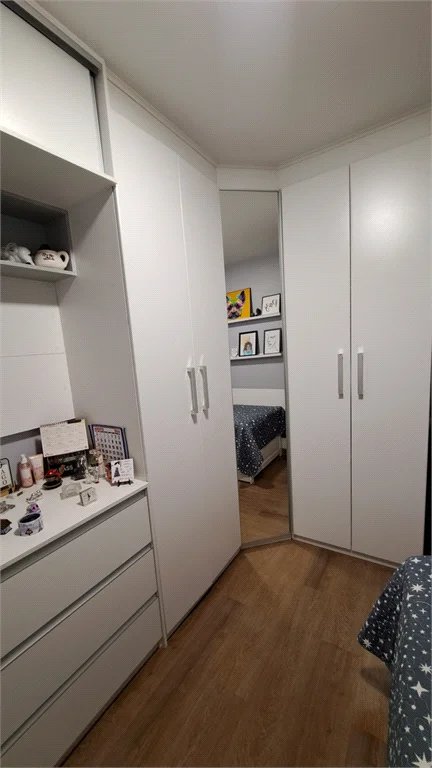 Casa à venda com 3 quartos, sendo 1 suíte, no condomínio Moradas do Horto, São Paulo - SP