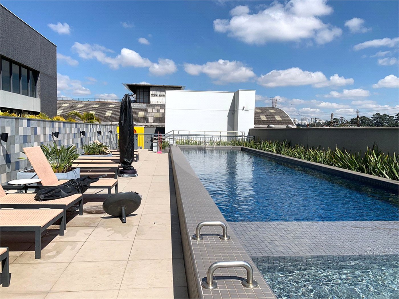 Apartamento à venda ou para alugar com 2 quartos, sendo 1 suíte, em Vila Leopoldina, São Paulo, SP