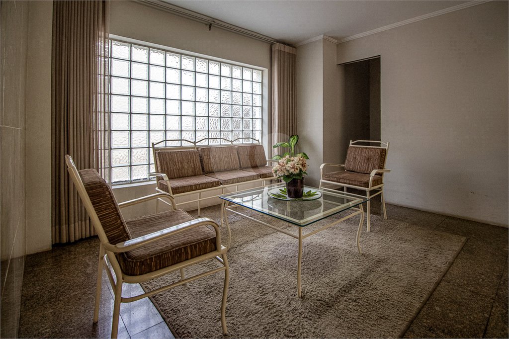 Apartamento à venda com 3 quartos, sendo 2 suítes, em Água Branca, São Paulo, SP