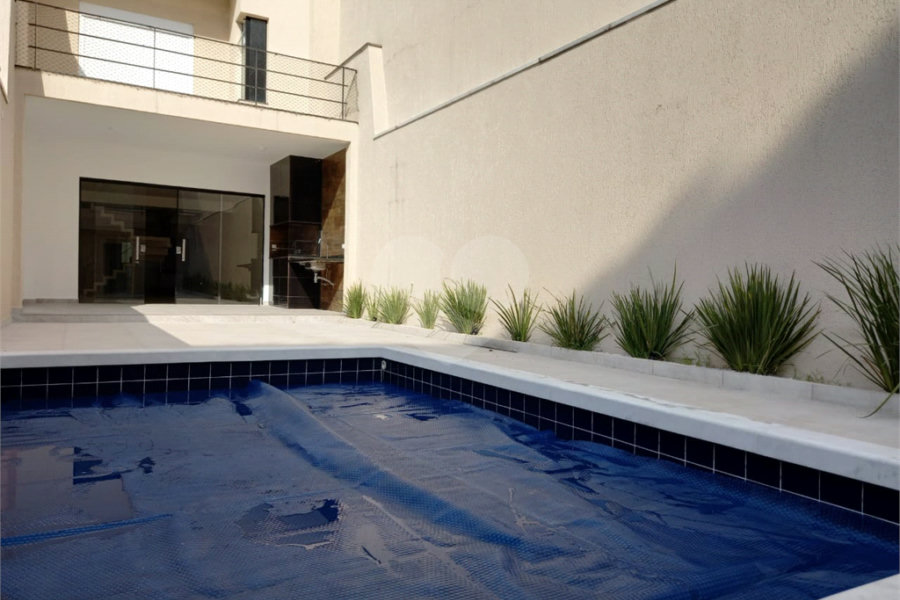 Casa para alugar com 4 suítes no condomínio Milenium, São Paulo - SP