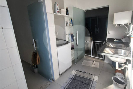 Casa à venda com 3 quartos, sendo 1 suíte, em Campo Grande, Rio de Janeiro, RJ