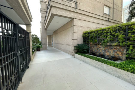 Apartamento à venda com 3 suítes em Vila Romana, São Paulo, SP