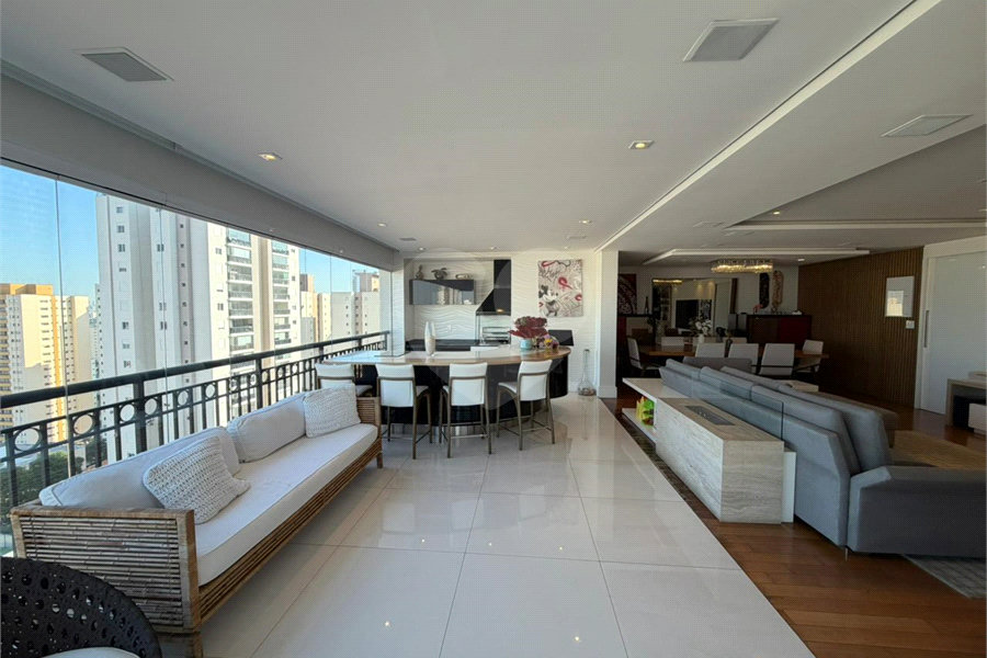 Apartamento à venda com 3 suítes em Santana, São Paulo, SP