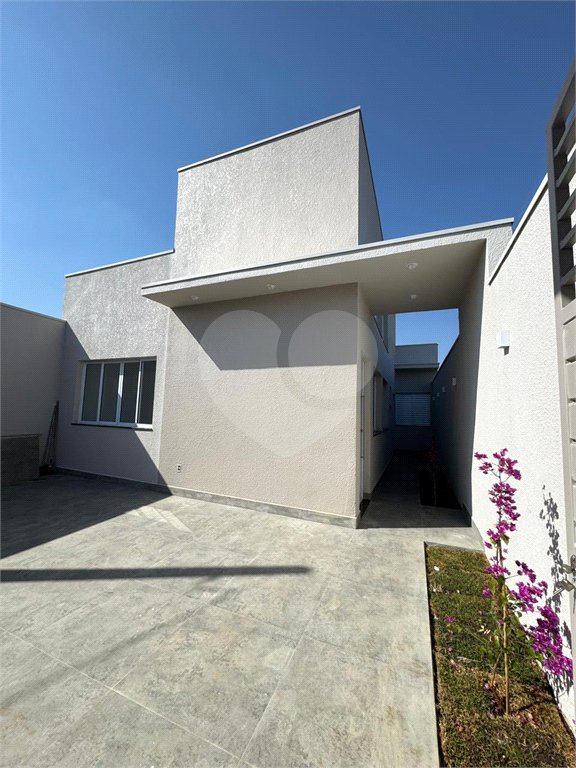 Casa à venda com 3 quartos, sendo 1 suíte, em Jardim dos Ipês, Salto, SP