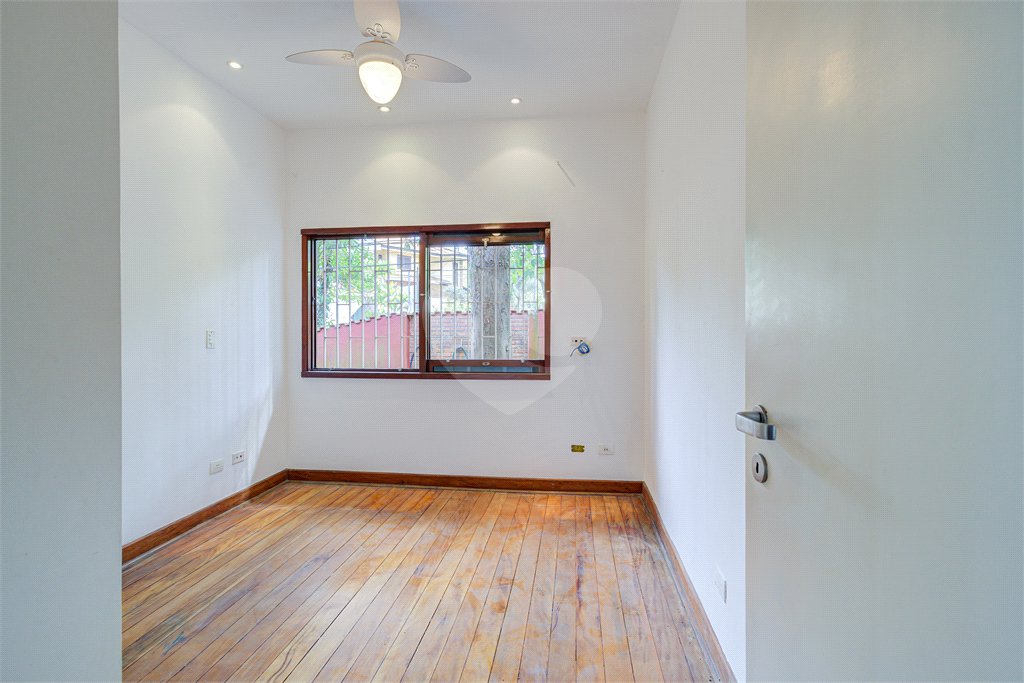 Casa Térrea à venda ou para alugar com 5 quartos, sendo 1 suíte, em Jardim Marajoara, São Paulo, SP