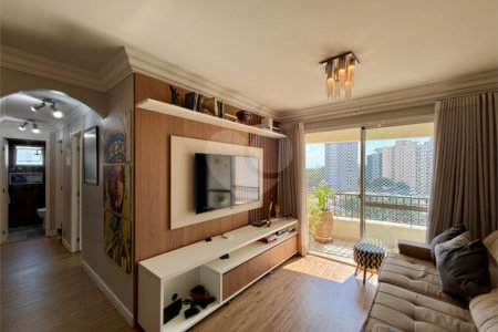 Apartamento à venda com 3 quartos, sendo 1 suíte, em Jardim Marajoara, São Paulo, SP