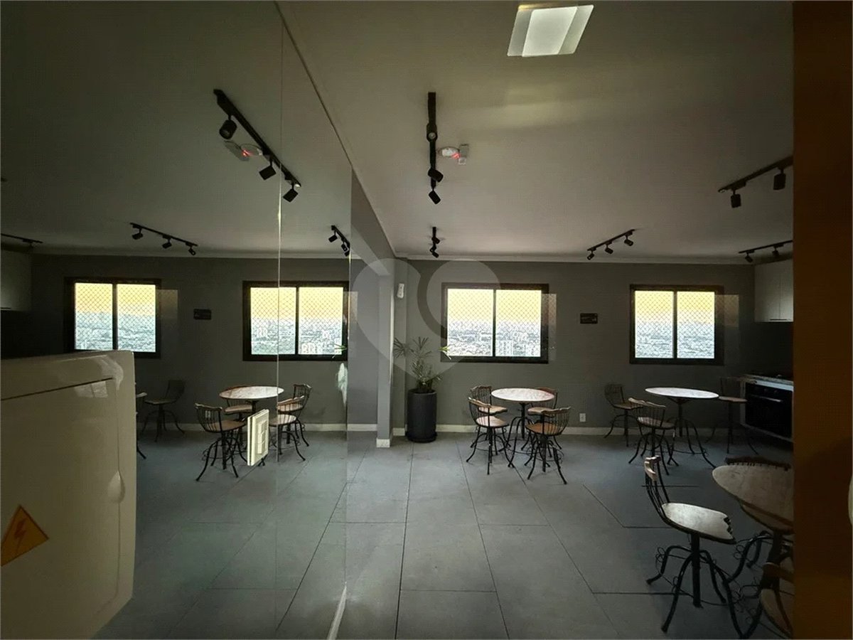 Apartamento à Venda na Vila Maria | 2 Dormitórios | Sacada Grill | Vista Livre | Vaga Coberta + Depósito