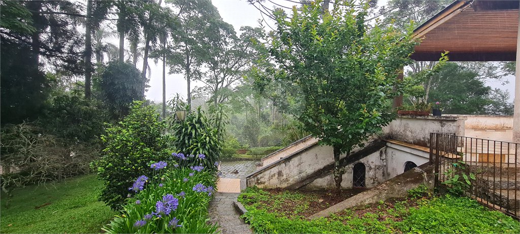 Casa à venda com 4 suítes no condomínio Jardim da Montanha I, Mairiporã - SP