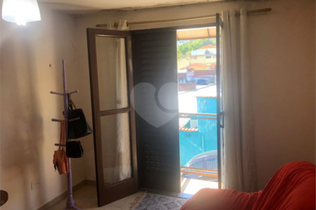 Sobrado à venda com 4 quartos, sendo 1 suíte, em Sumaré, São Paulo, SP