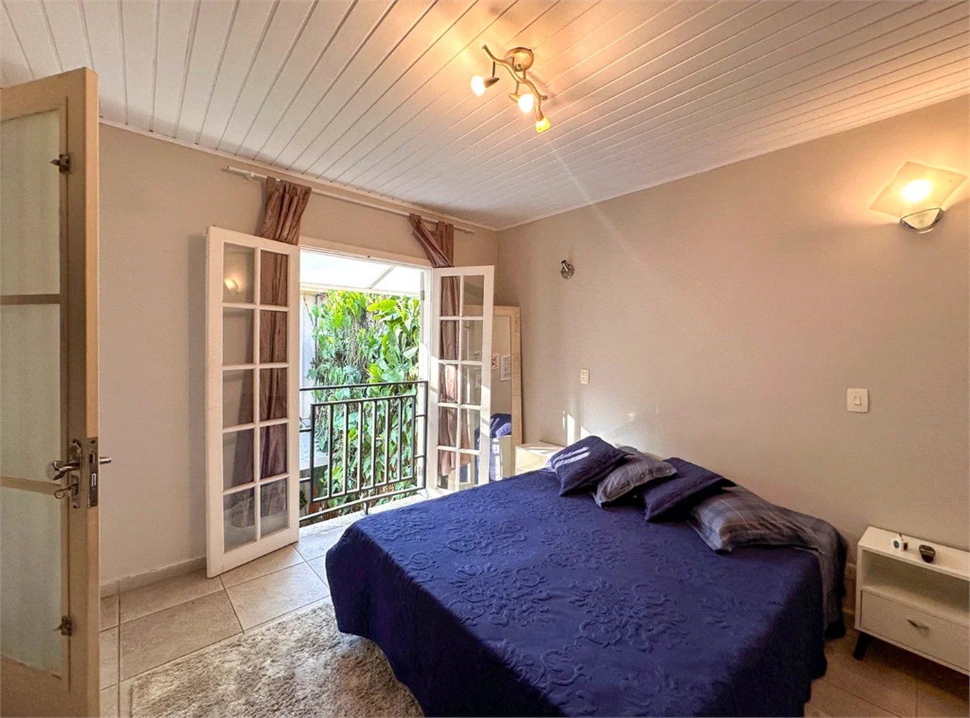 Casa à venda com 3 quartos, sendo 1 suíte, no condomínio Barão do Triunfo, São Paulo - SP