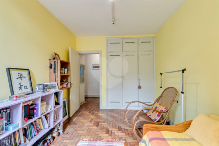 Casa Térrea à venda ou para alugar com 5 quartos, sendo 2 suítes,  em Jardim Prudência, São Paulo, SP