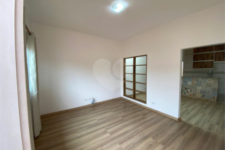 Casa à venda com 3 quartos, sendo 1 suíte,  em Jardim Jamaica, Ponta Porã, MS