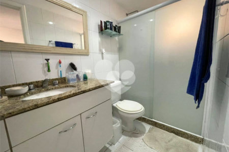 Apartamento à venda com 3 quartos, sendo 1 suíte,  em Tijuca, Rio de Janeiro, RJ