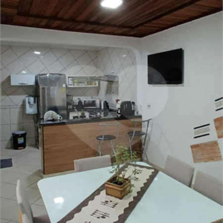 Sobrado à venda com 2 quartos, sendo 1 suíte, em Jardim Monte Cristo, Suzano, SP