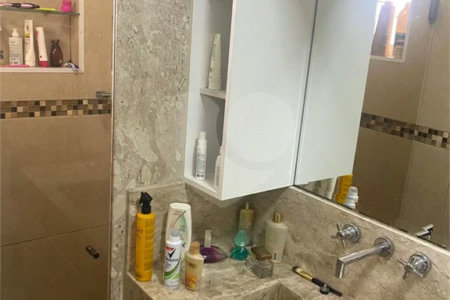 Sobrado à venda com 3 quartos, sendo 2 suítes, em Vila Mazzei, São Paulo, SP