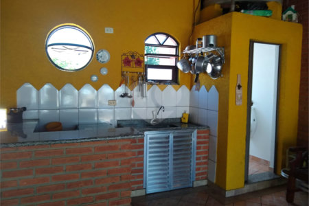 Sobrado à venda com 6 suítes em Vila Guarani (z Sul), São Paulo, SP