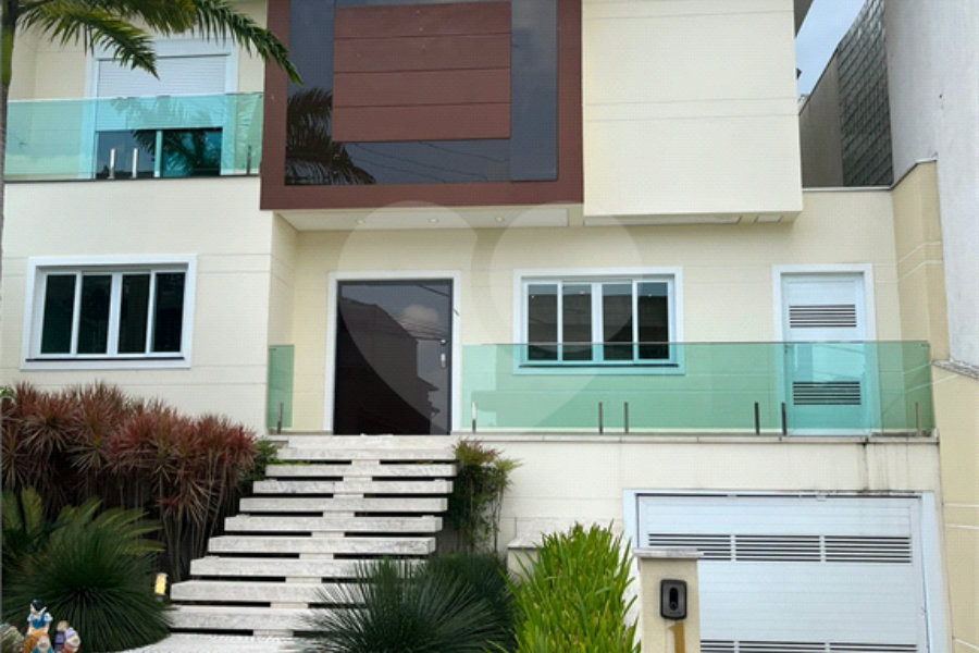 Casa à venda com 5 suítes no condomínio Mirante do Horto, São Paulo - SP