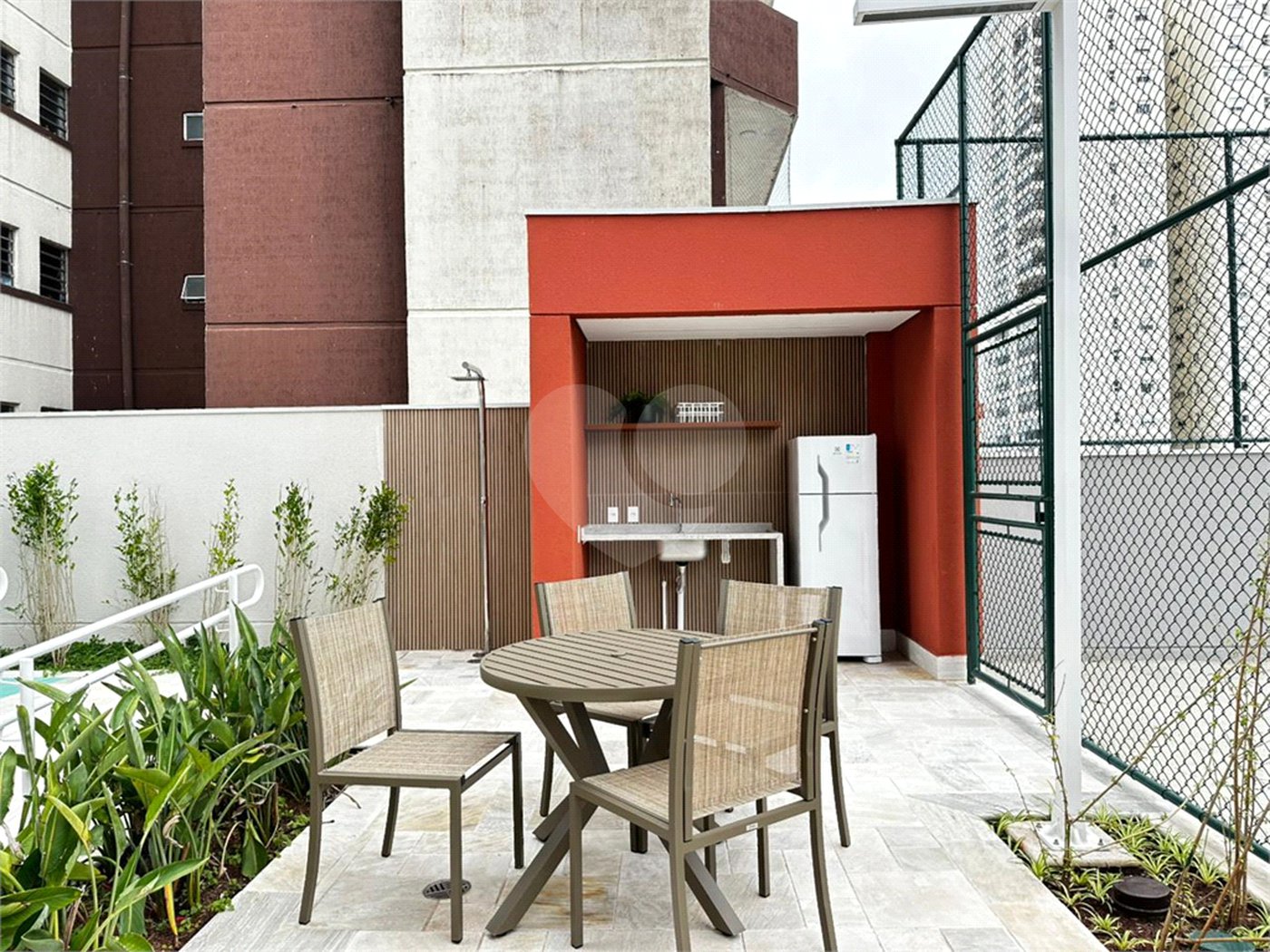 Apartamento para alugar com 1 suíte em Jardim Santa Helena, Suzano, SP