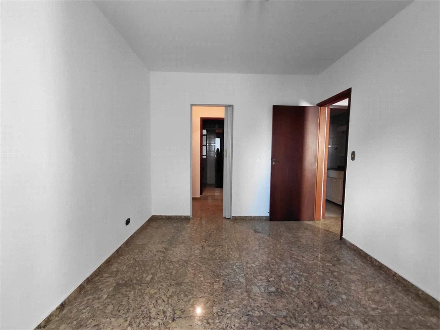 Apartamento à venda com 2 quartos, sendo 1 suíte,  em Água Branca, São Paulo, SP