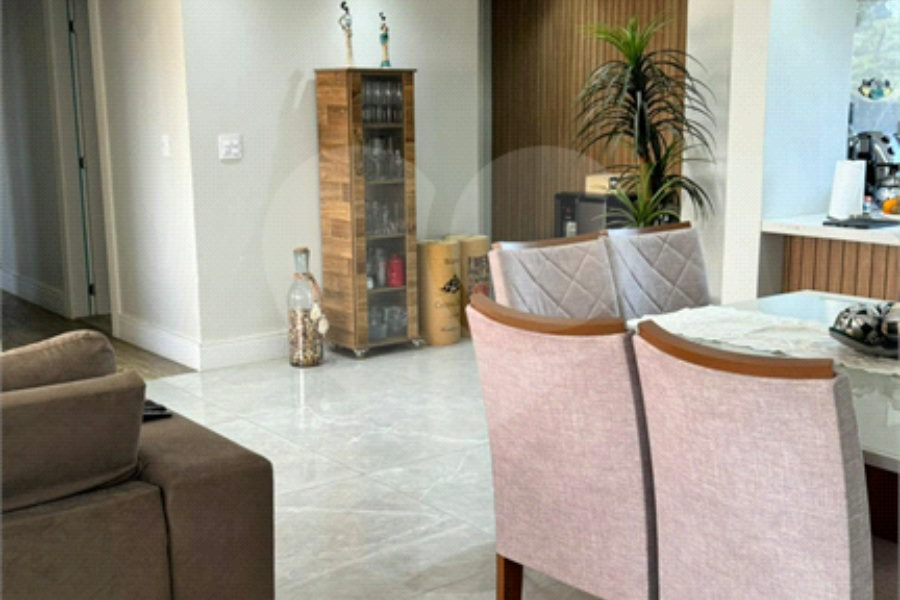 Apartamento à venda com 4 quartos, sendo 1 suíte, em Tremembé, São Paulo, SP