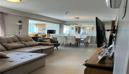 Apartamento à venda com 3 suítes em Jardim Caboré, São Paulo, SP