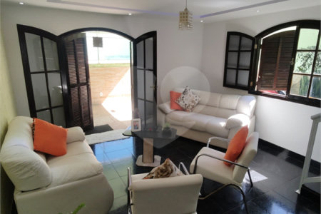 Casa à venda com 3 quartos, sendo 1 suíte, em Campo Grande, Rio de Janeiro, RJ