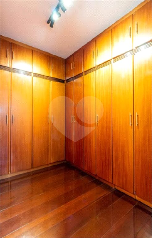 Sobrado à venda com 5 quartos, sendo 4 suítes, em Vila Galvão, Guarulhos, SP
