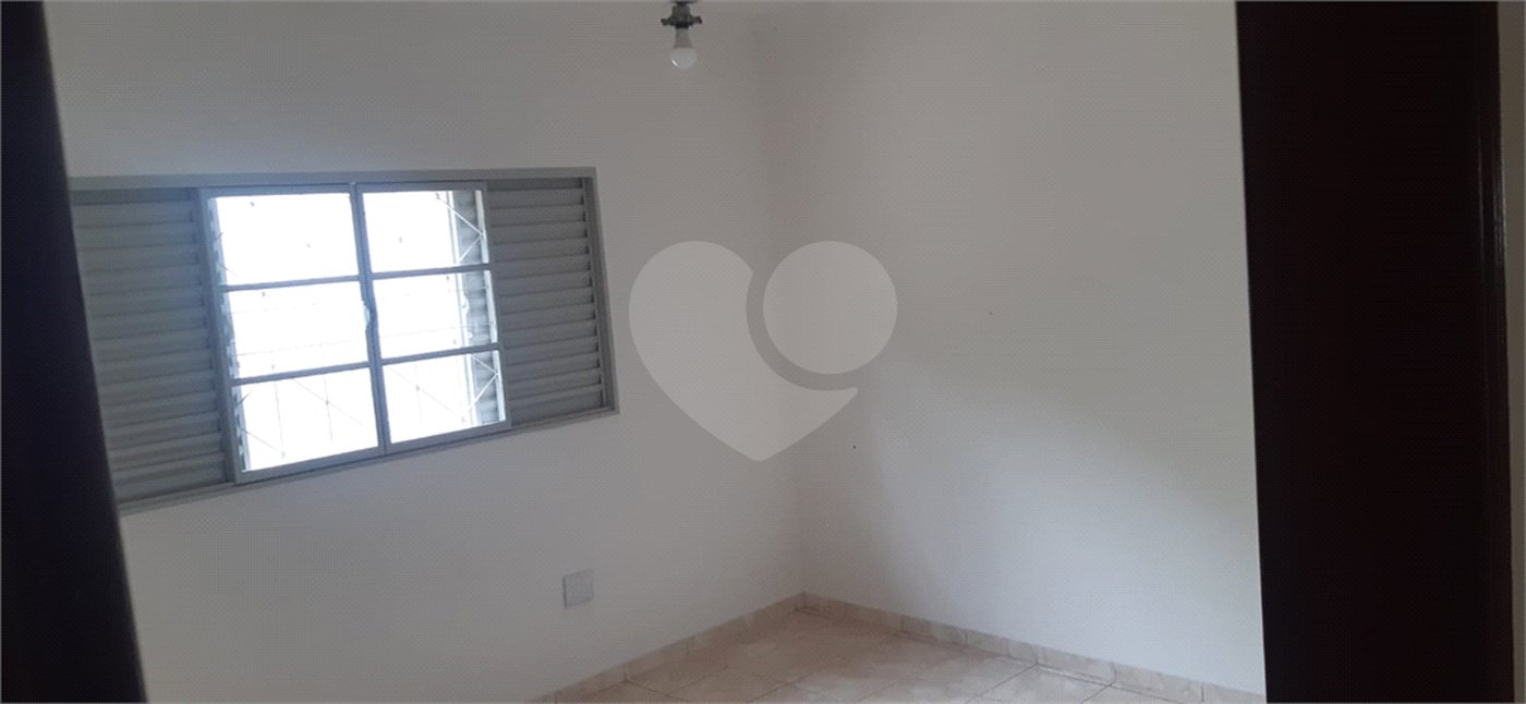 Casa à venda com 4 quartos, sendo 2 suítes, em Cidade Jardim, Araraquara, SP