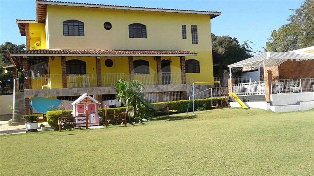 Chácara à venda com 5 quartos, sendo 3 suítes, em Vitória Régia, Atibaia, SP