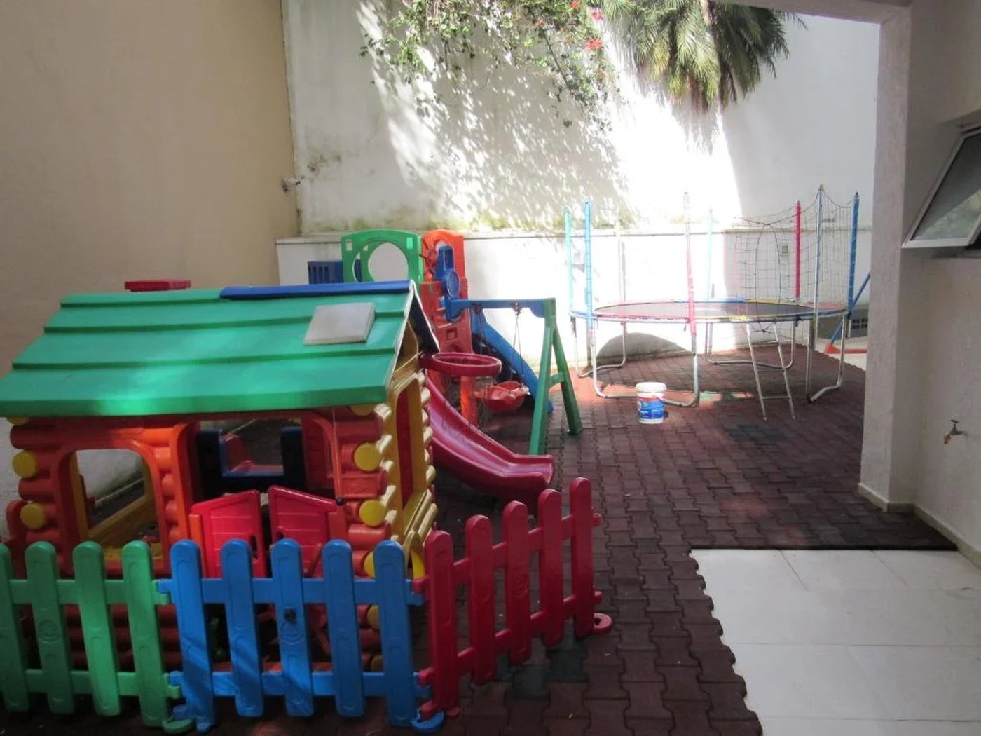 Apartamento à venda com 3 suítes em Real Parque, São Paulo, SP