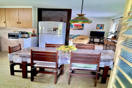 Chácara à venda com 4 quartos, sendo 1 suíte,  em Colinas II, Araçoiaba da Serra, SP