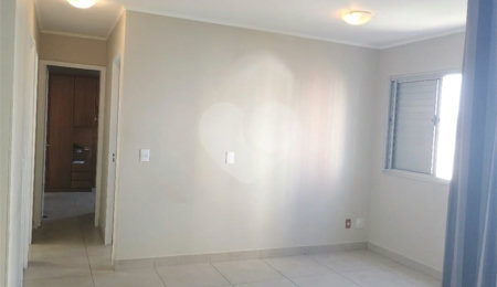 Apartamento à venda com 2 quartos, sendo 1 suíte,  em Vila Esperança, São Paulo, SP