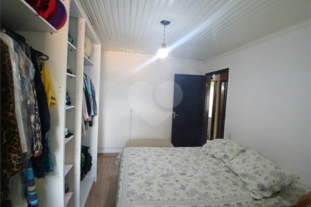 Casa à venda com 3 quartos, sendo 1 suíte,  em Recreio Maristela, Atibaia, SP