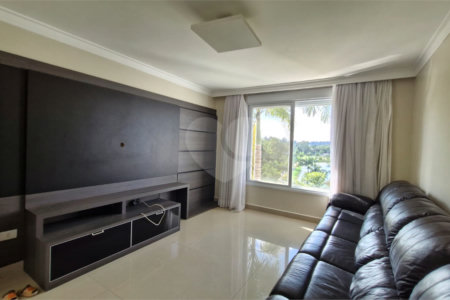 Casa à venda ou para alugar com 5 quartos, sendo 4 suítes, no condomínio Shamballa II, Atibaia - SP