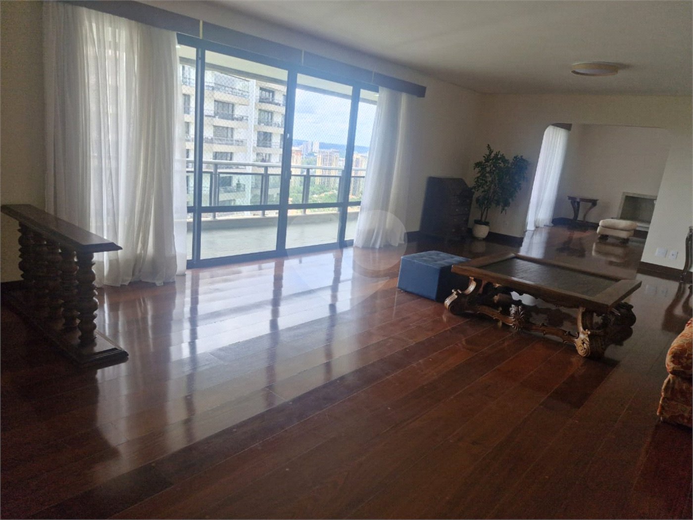 Apartamento para alugar com 4 suítes em Santo Amaro, São Paulo, SP
