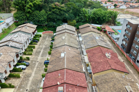 Casa à venda com 2 quartos no condomínio Portal dos Gamez, Atibaia - SP