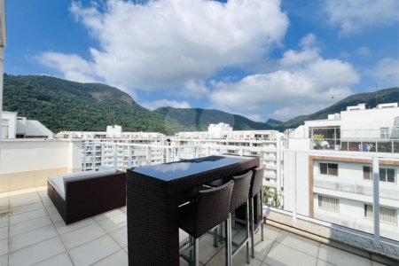 Cobertura à venda com 3 quartos, sendo 2 suítes, em Recreio dos Bandeirantes, Rio de Janeiro, RJ