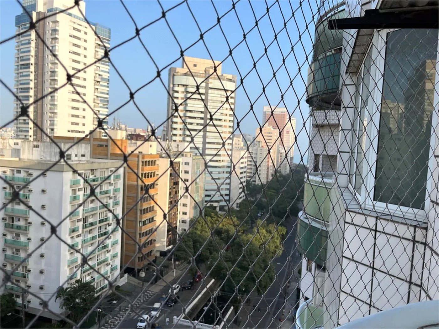 Apartamento à venda com 4 quartos, sendo 3 suítes, em Indianópolis, São Paulo, SP