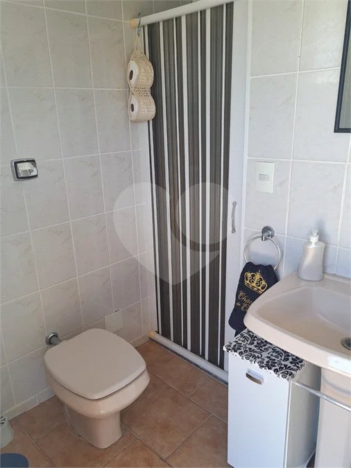 Casa Ampla com 5 Dormitórios, Piscina e Lazer Completo em Terreno de 1.260 m²
