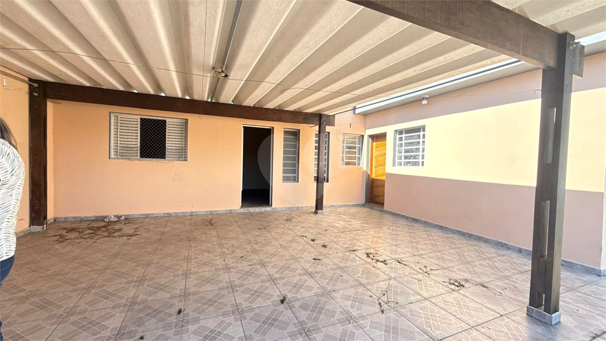 Casa para venda - 4 quartos - 3 banheiros - 382 m² - Vila Natal - Mogi das Cruzes/SP
