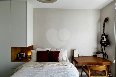 Apartamento novo na Vila Mariana com 38m², 1 vaga e próximo ao metrô.